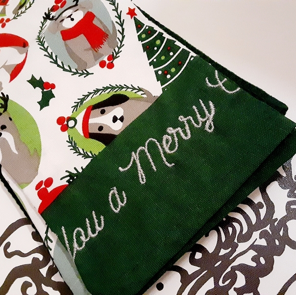Other - Christmas Dogs Kitchen Towels Set